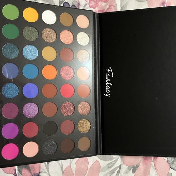 Long Lasting Blendable Natural Matte Colors Shimmer Metallic Eyeshadow Pallet - Picture 10 of 12